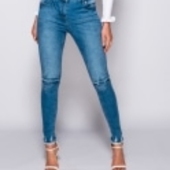 Knee Slit Frayed Hem Skinny Jeans - Picture 1 of 3
